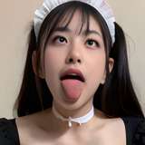 872637