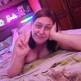 bustyolive
