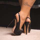 hernylonfeetfree