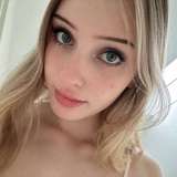 pinklunaxo