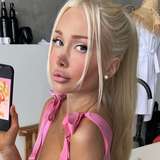 russianblondedolly