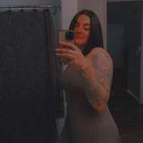 yoursexyfootgirldes